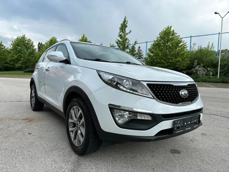 Kia Sportage 1.6i Фабрична ГАЗ/Фейслифт Image 5