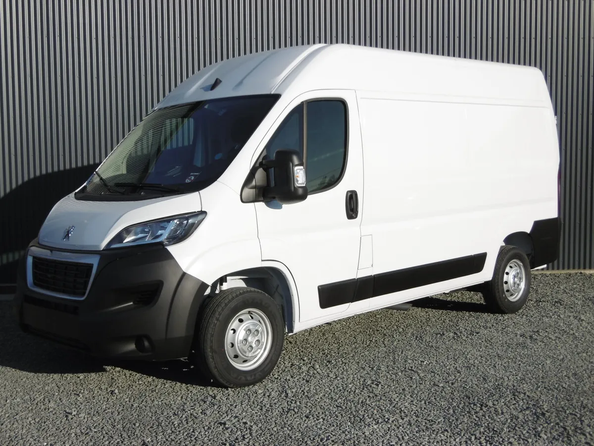 Peugeot BOXER FOURGON TOLE L2H2 BLUEHDI 140 PREMIUM Image 1