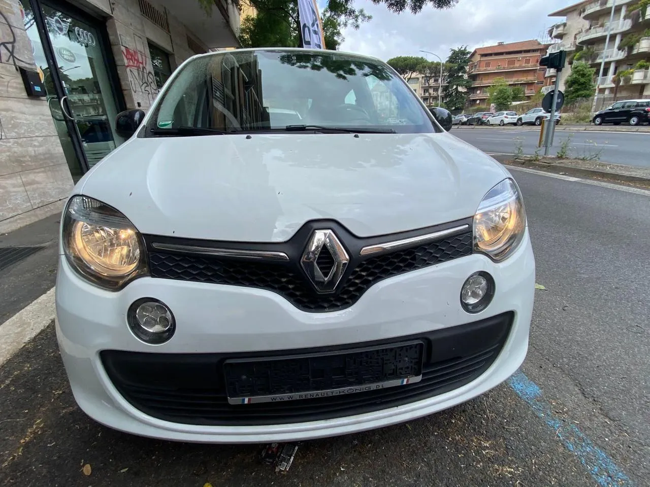 RENAULT Twingo SCe S&S Intens Image 1